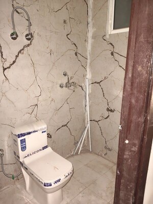 Bathroom in 2 BHK Builder Floor at Sunshine Apartments Sector 73, Sector 73 – for Rent