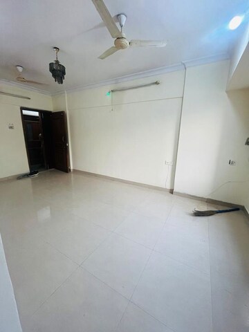 2 BHK Apartment For Rent in Satellite Garden, Goregaon East