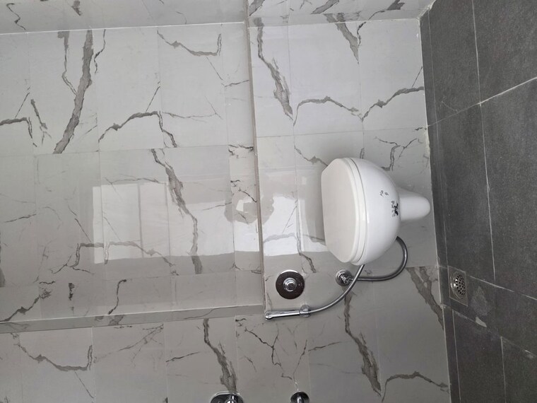 Bathroom, sheth-auris-bliss 2 Bedroom 677 Sq.Ft. Apartment In Malad West Mumbai 9960987