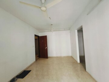 Room in 1.5 BHK Apartment at Lodha Palava City Lakeshore Greens, Dombivli East – for Sale