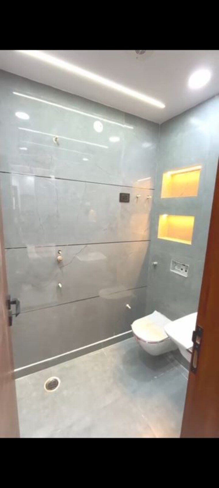 Master Bedroom, uttam nagar 3 Bedroom 95 Sq.Yd. Builder Floor In Uttam Nagar Delhi 9961021