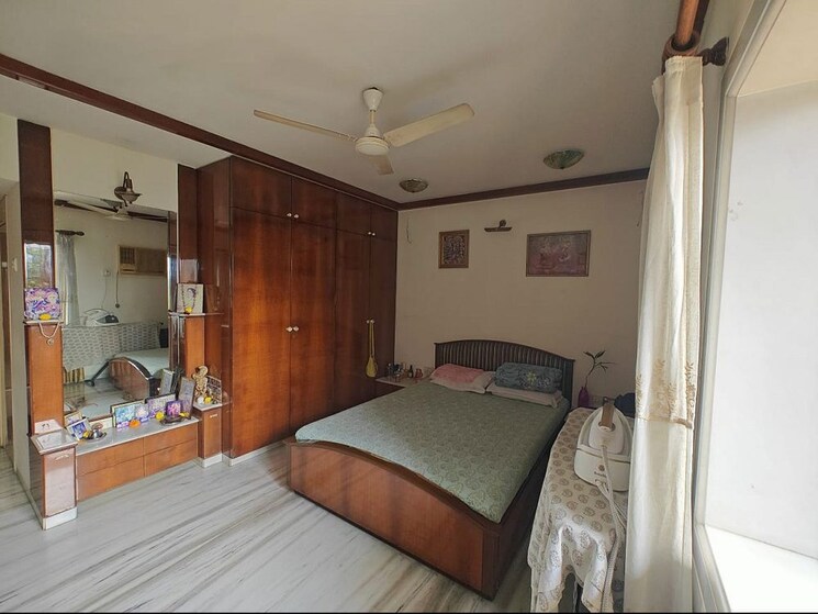 Bedroom, bandra west 3 Bedroom 1100 Sq.Ft. Apartment In Bandra West Mumbai 9961043