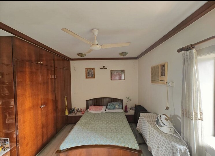 Bedroom, bandra west 3 Bedroom 1100 Sq.Ft. Apartment In Bandra West Mumbai 9961043