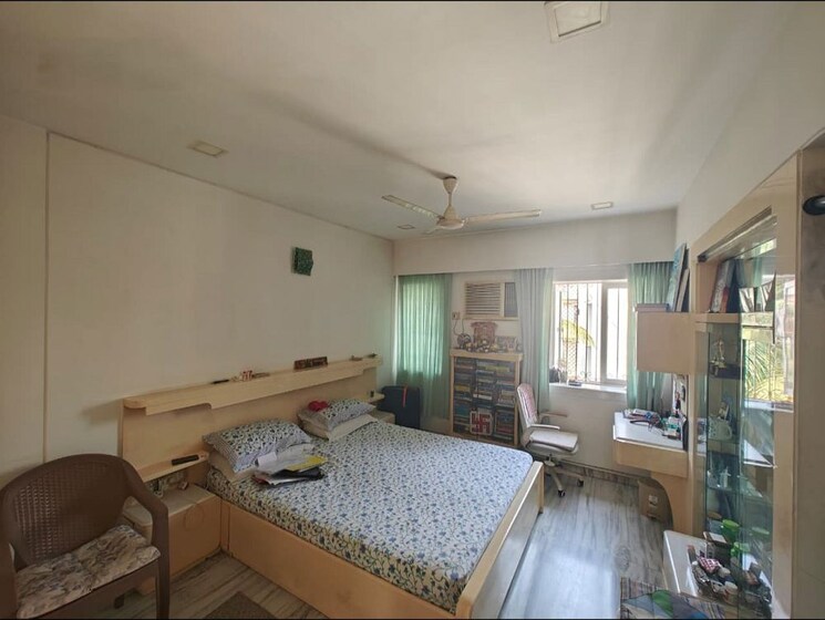 Bedroom, bandra west 3 Bedroom 1100 Sq.Ft. Apartment In Bandra West Mumbai 9961043