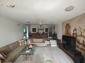 3 BHK Apartment For Rent in Bandra West