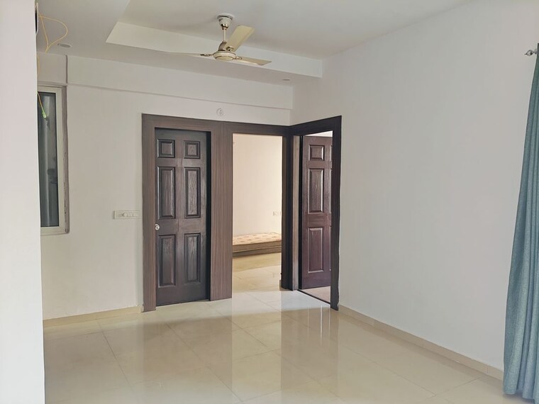Room, prateek-grand-city 2 Bedroom 970 Sq.Ft. Apartment In Siddharth Vihar Ghaziabad 9961076