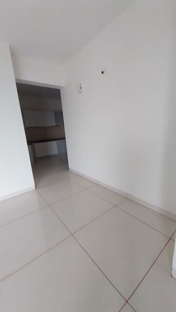 Room in 3 BHK Apartment at SNN Raj GreenBay, Electronic City Phase ii – for Sale