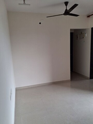 2 BHK Apartment For Sale in Kalpataru Immensa, Kolshet Road
