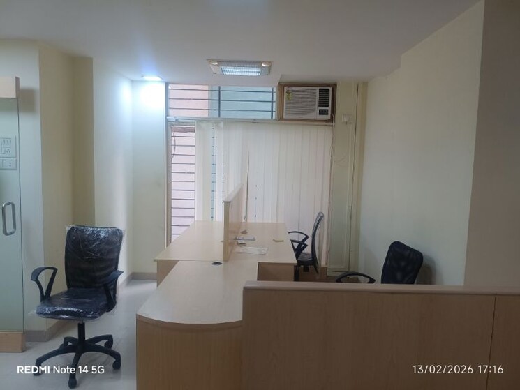 Team Area, naupada Commercial Office Space 800 Sq.Ft. In Naupada Thane 9961103