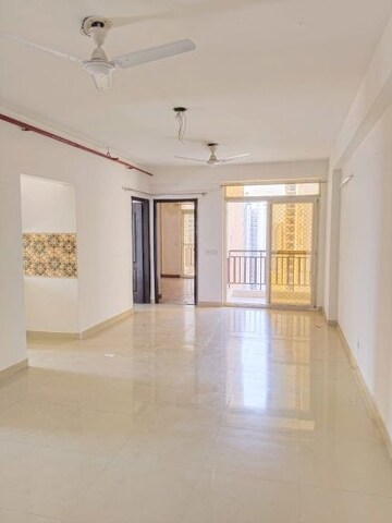 Room in 2 BHK Apartment at Amrapali Enchante, Tech Zone 4 Greater Noida – for Sale