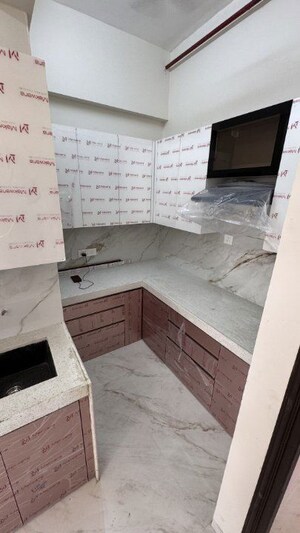 Kitchen in 2.5 BHK Apartment at Alamdar The Auro, Lower Parel – for Rent