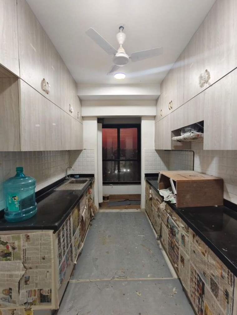 Kitchen, kalpataru-mugnus 3 Bedroom 1074 Sq.Ft. Apartment In Bandra East Mumbai 9961125