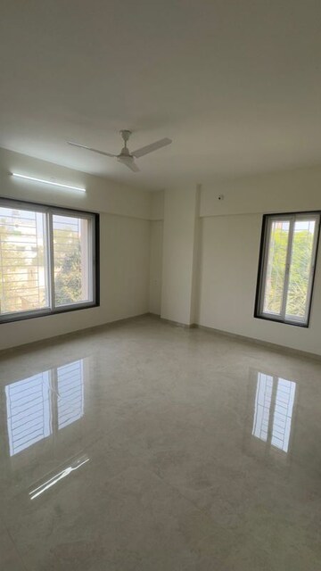 Room in 3 BHK Apartment at Sahil Apartment Anudh, Aundh – for Sale
