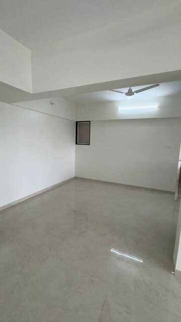 Room in 3 BHK Apartment at Sahil Apartment Anudh, Aundh – for Sale