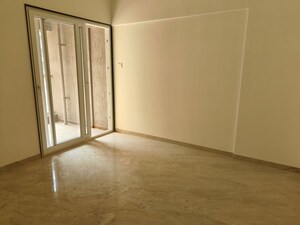 Room in 3 BHK Apartment at Shubh Nirvana, Viman Nagar – for Sale