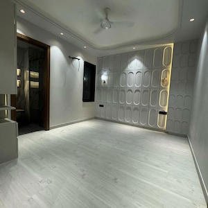 Room in 3 BHK Builder Floor at Sector 49 – for Sale