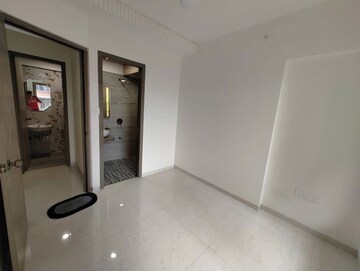 Room in 1 BHK Apartment at Adityaraj Signature, Vikhroli East – for Rent