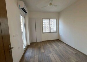 Room in 4 BHK Apartment at ABA Ivy County, Sector 75 – for Rent