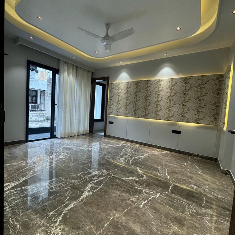 Bedroom, sector 49 3 Bedroom 280 Sq.Yd. Builder Floor In Sector 49 Gurgaon 9961263