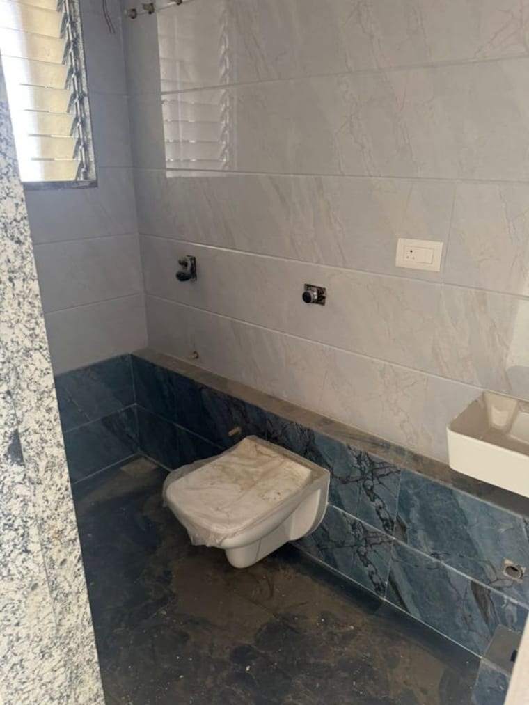Bathroom, shraddha-panache 1 Bedroom 420 Sq.Ft. Apartment In Tagore Nagar Mumbai 9961246