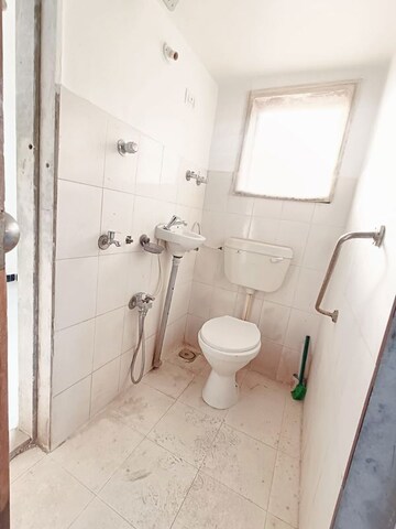 Attached Bathroom in 5 BHK Independent House at Krishna Heights Bhayandar West, Bhayandar West – for Sale