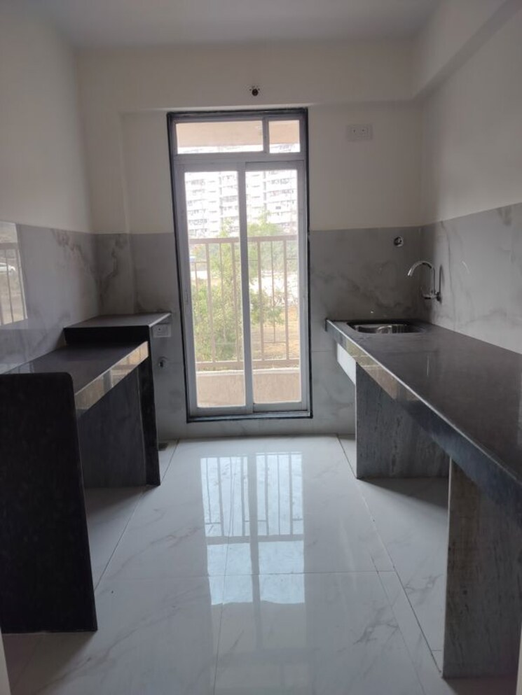 Kitchen, metropolis-bayside 1 Bedroom 500 Sq.Ft. Apartment In Kasarvadavali Thane 9961279