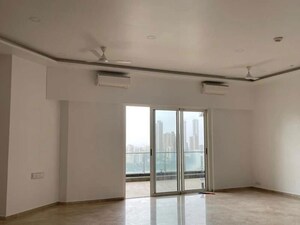 Room in 3 BHK Apartment at Indiabulls Sky Forest, Lower Parel – for Sale