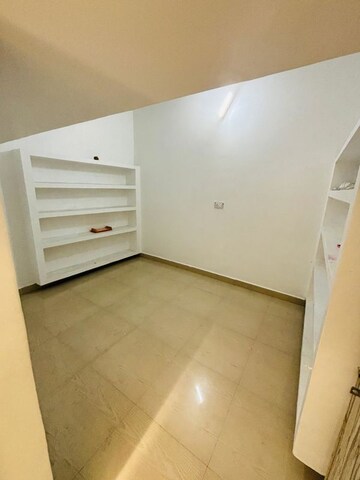 Room in 3 BHK Independent House at Sadafal Plaza, Ashiyana – for Sale