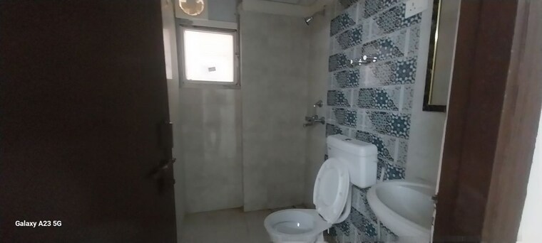 Bathroom, signature-global-proxima 2 Bedroom 674 Sq.Ft. Apartment In Sector 89 Gurgaon 9961459