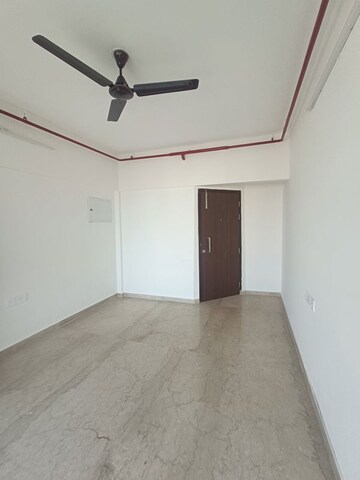 Room in 1 BHK Apartment at Omkar Signet, Malad East – for Rent