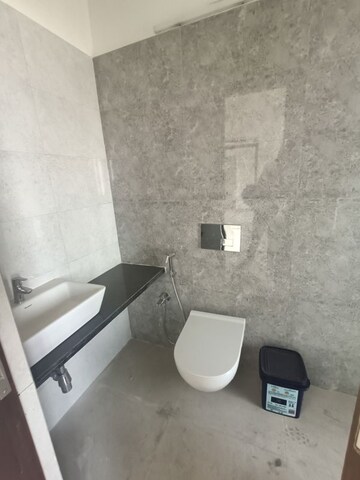 Team Area in 1 BHK Apartment at Omkar Signet, Malad East – for Rent