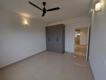 Room in 3 BHK Apartment at Mantri Webcity, Hennur – for Rent