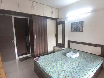 Bedroom in 4 BHK Apartment at Amanora Elivate Tower, Hadapsar – for Rent