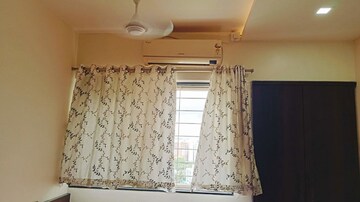 Bedroom in 2 BHK Apartment at Amanora Trendy Homes, Hadapsar – for Rent