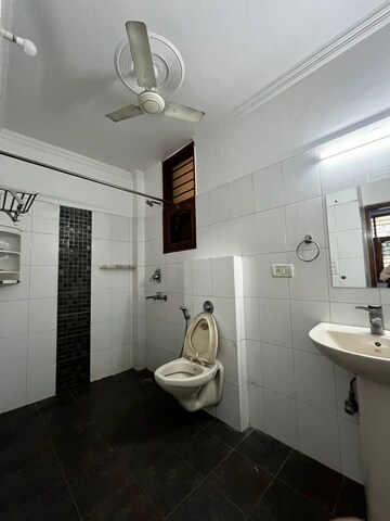 Kitchen in 3 BHK Builder Floor at Sector 45 – for Rent