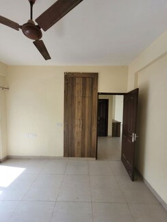 3.5 BHK + Study Room Builder Floor For Sale in Wave Prime Floors