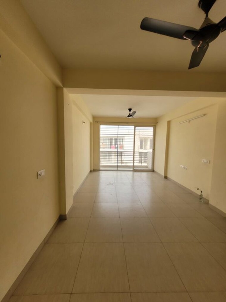 Room, wave-prime-floors 3.5 Bedroom 287 Sq.Yd. Builder Floor In Wave City Ghaziabad 9961673