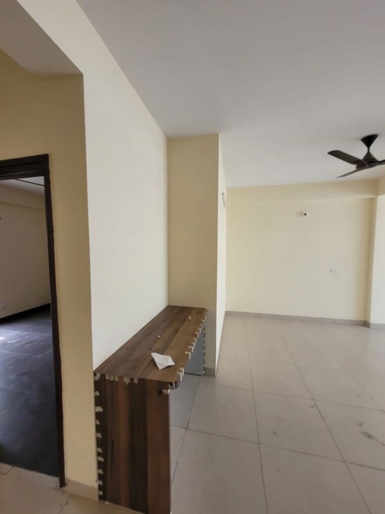 Room, wave-prime-floors 3.5 Bedroom 287 Sq.Yd. Builder Floor In Wave City Ghaziabad 9961673
