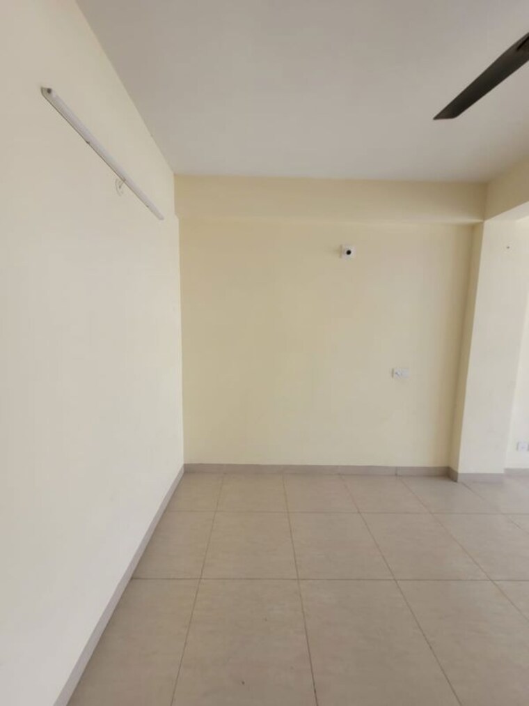 Room, wave-prime-floors 3.5 Bedroom 287 Sq.Yd. Builder Floor In Wave City Ghaziabad 9961673