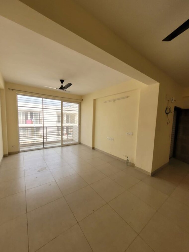 Room, wave-prime-floors 3.5 Bedroom 287 Sq.Yd. Builder Floor In Wave City Ghaziabad 9961673