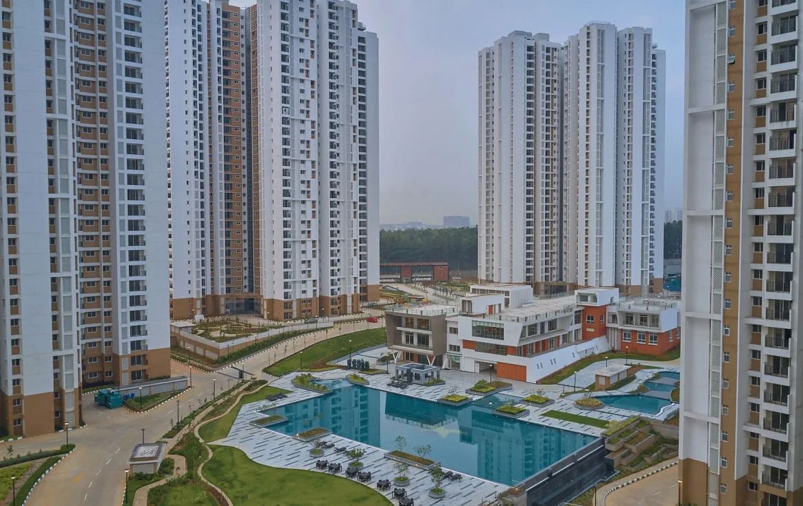 3 BHK + Extra Room,Basement 1591 Sq.Ft. Apartment in Prestige Falcon City