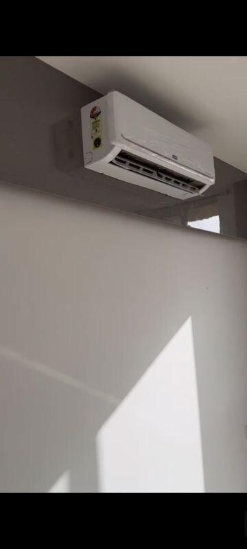 Furnished Amenities in 2 BHK Apartment at Hiranandani Delanna, Ghodbunder Road – for Rent