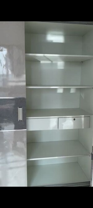 Furnished Amenities in 2 BHK Apartment at Hiranandani Delanna, Ghodbunder Road – for Rent