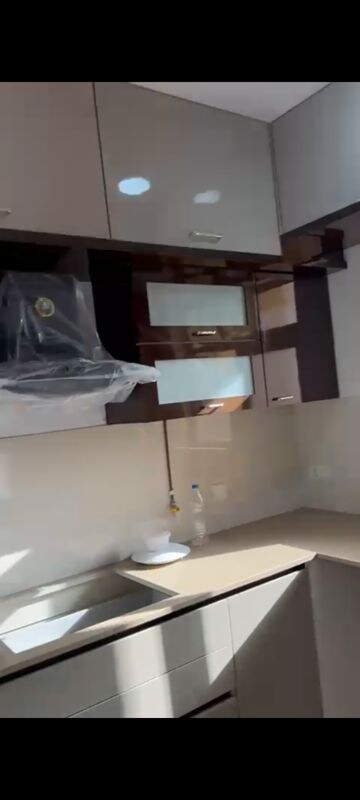 Team Area in 2 BHK Apartment at Hiranandani Delanna, Ghodbunder Road – for Rent