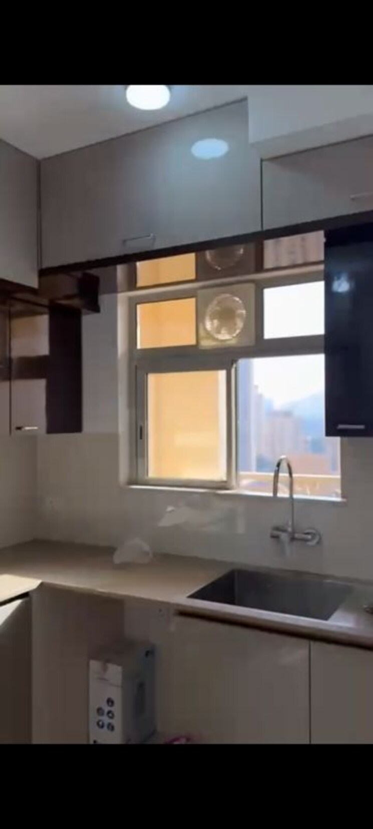 Kitchen, hiranandani-delanna 2 Bedroom 1065 Sq.Ft. Apartment In Ghodbunder Road Thane 9961687