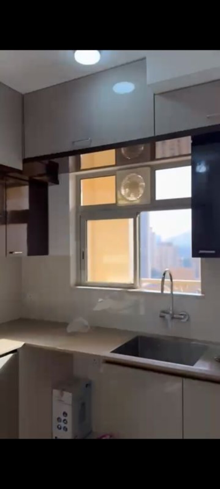 Kitchen, hiranandani-delanna 2 Bedroom 1065 Sq.Ft. Apartment In Ghodbunder Road Thane 9961687