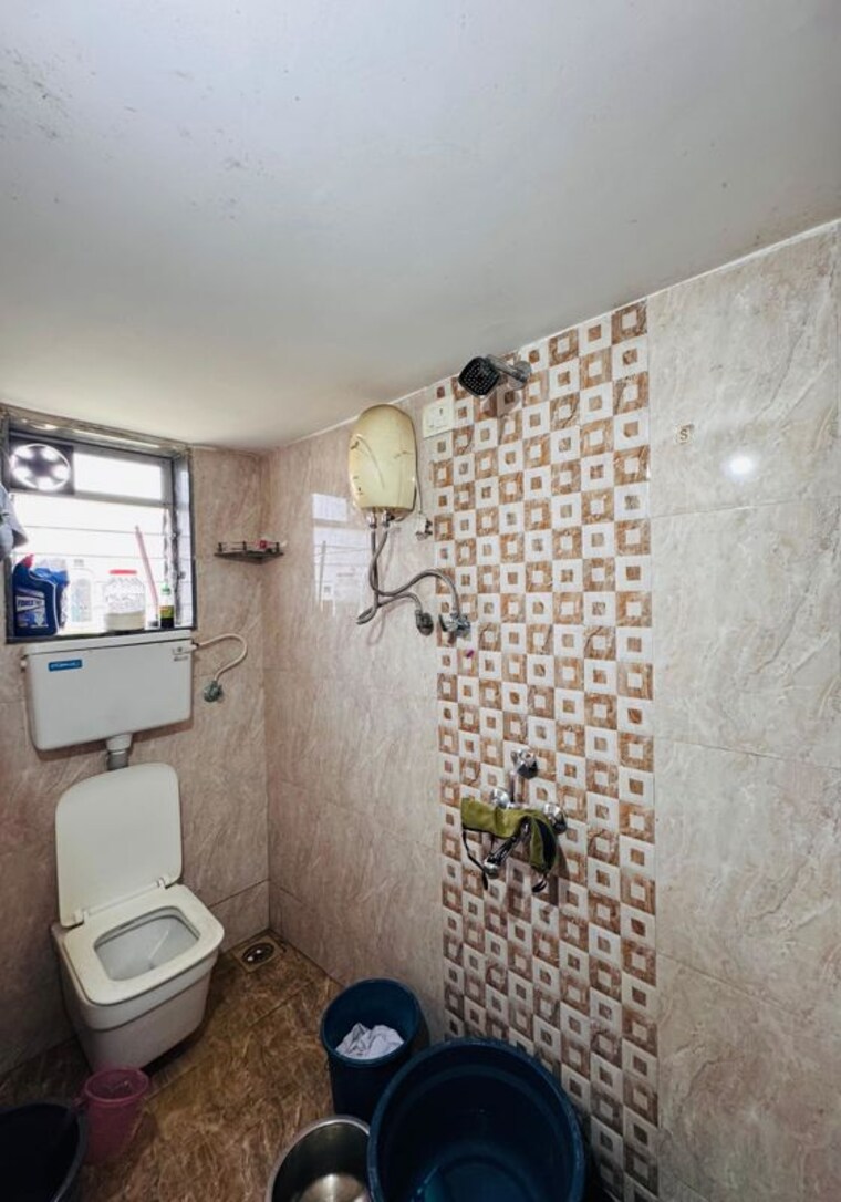 Bathroom, chulne 2 Bedroom 620 Sq.Ft. Apartment In Chulne Palghar 9961696