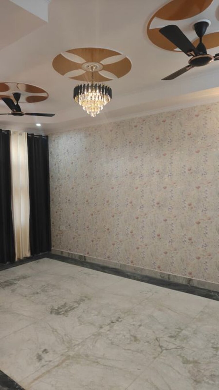 Room, swaran jayanti puram 2 Bedroom 112 Sq.Mt. Builder Floor In Swaran Jayanti Puram Ghaziabad 9961750
