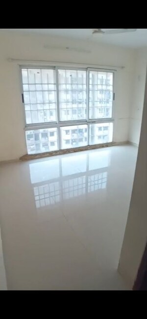 Bedroom in 2 BHK Apartment at Poddar Shri Ganesh Apartment, Goregaon West – for Rent