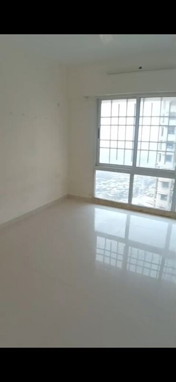 Bedroom in 2 BHK Apartment at Poddar Shri Ganesh Apartment, Goregaon West – for Rent